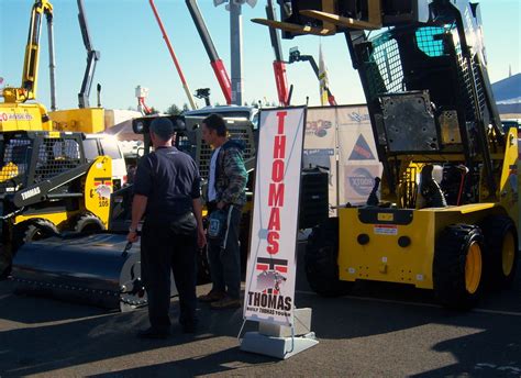 thomas skid steer dealers